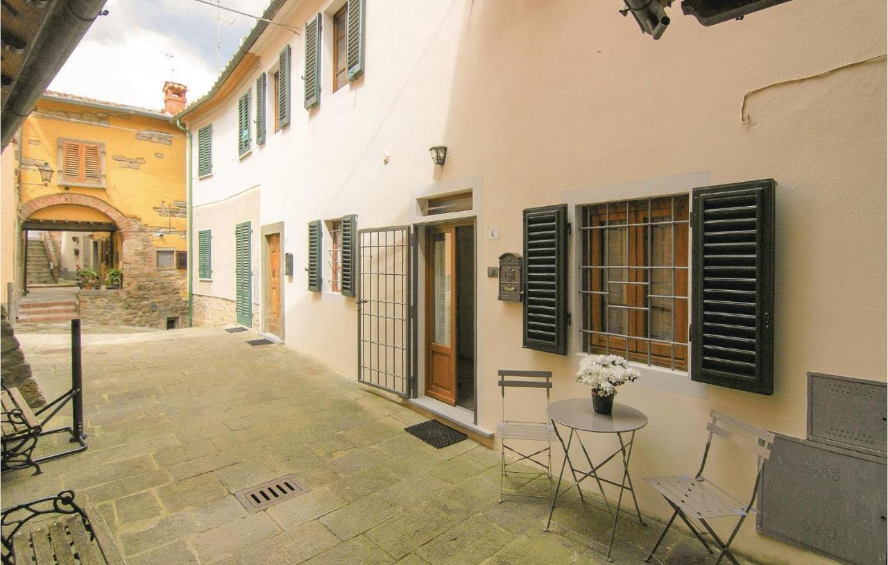 Holiday home Lovely In Montecatini Alto With Kitchen