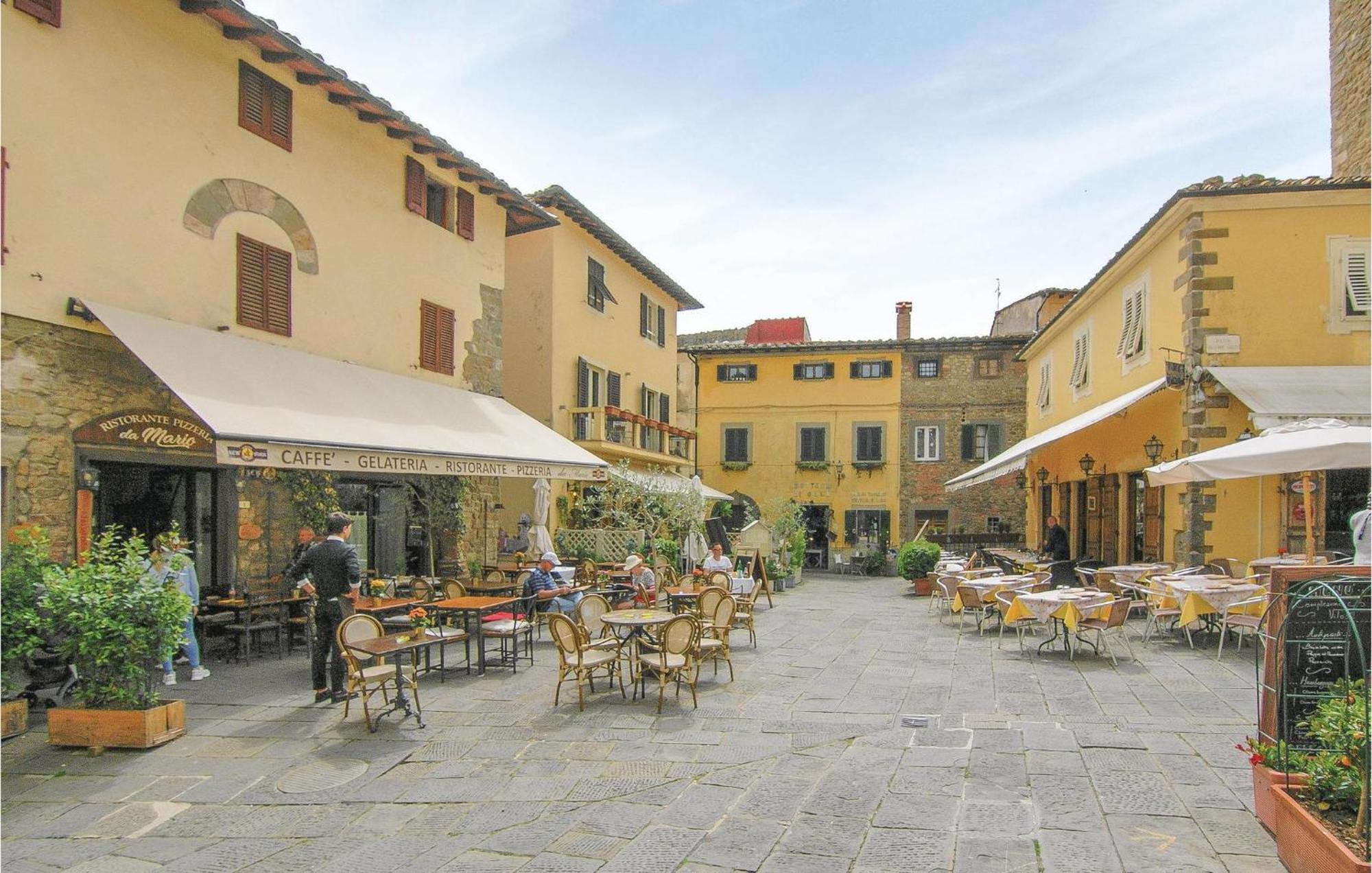 Lovely In Montecatini Alto With Kitchen